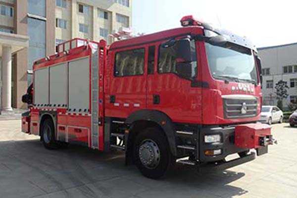 單手握方向盤駕駛消防車會(huì)怎么樣